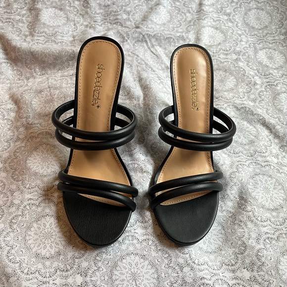 Shakala Black Dress Sandals - Picture 6 of 7